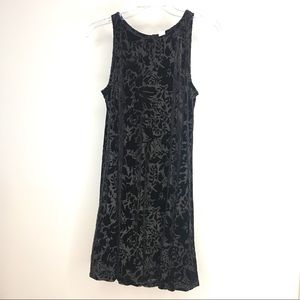 OLD NAVY Velvet Floral Patterned Black Shift Dress